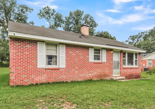 2nd image of 225 Laurel Ave, Goose Creek, SC 29445 | MLS# 26020181