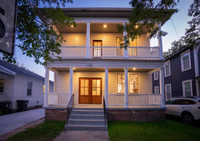 Photo 1 of Single family home for sale at 1135 King St, Charleston, SC 29403 | MLS# 26019823 | Listing updated on 2026-09-01