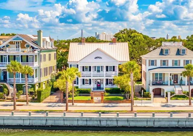 Photo 3 of Single family home for sale at 104 Murray Blvd, Charleston, SC 29401 | MLS# 26023528 | Listing updated on 2026-09-14