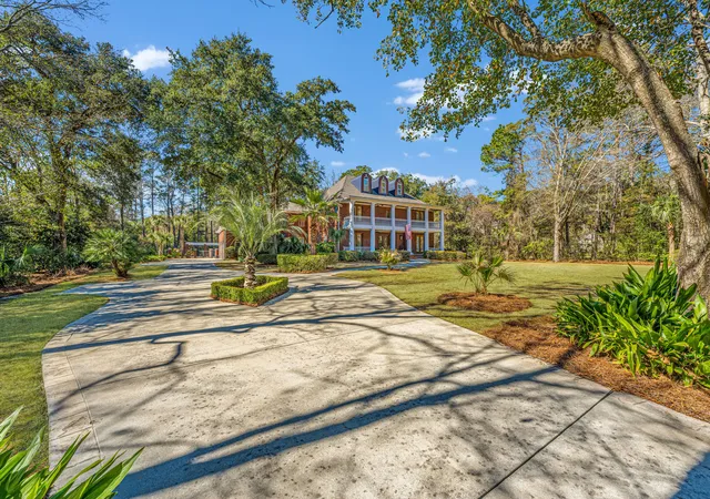 Photo 3 of Single family home for sale at 108 Cainhoy Landing Rd, Charleston, SC 29492 | MLS# 26004873 | Listing updated on 2026-09-14
