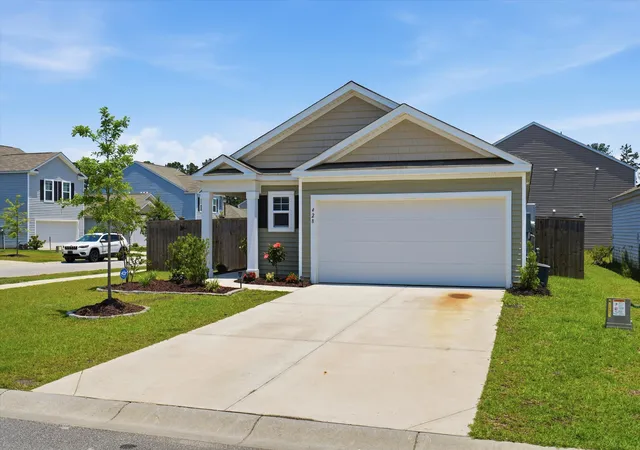 Photo 2 of Single family home for sale at 428 White Scallop Way, Summerville, SC 29486 | MLS# 26017622 | Listing updated on 2026-08-16