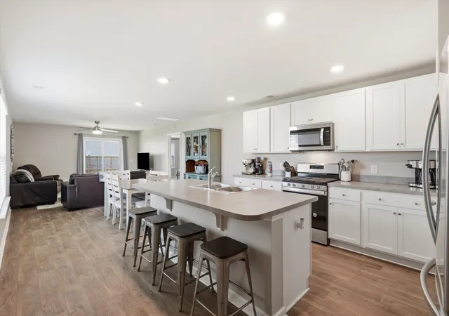 Photo 3 of Single family home for sale at 428 White Scallop Way, Summerville, SC 29486 | MLS# 26017622 | Listing updated on 2026-08-16