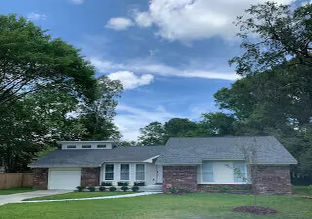 Homes for sale in Ladson, SC | 201 Ibis Dr, Ladson, SC 29456 | MLS# 25024150