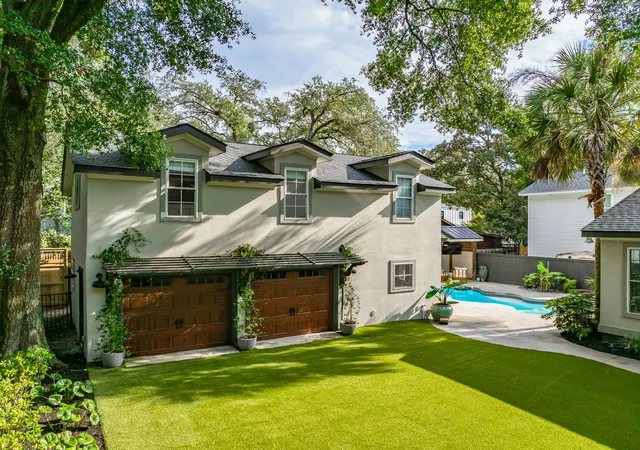 Photo 1 of Single family home for sale at 2164 Medway Rd, Charleston, SC 29412 | MLS# 26024581 | Listing updated on 2026-09-08