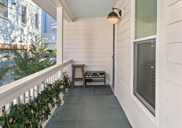 Photo 3 of Single family home for sale at 4 Boyer Ct, Charleston, SC 29403 | MLS# 26023875 | Listing updated on 2026-08-23