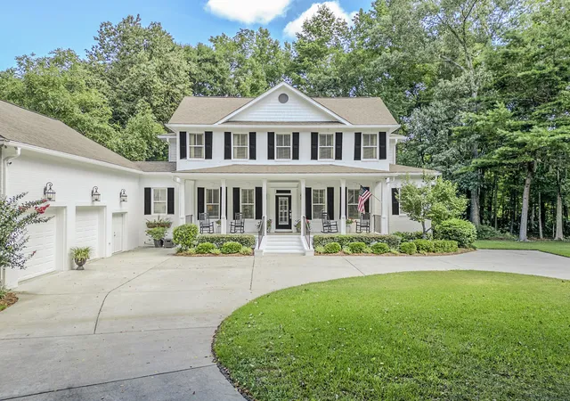 Photo 3 of Single family home for sale at 8655 Mcchune Ct, North Charleston, SC 29420 | MLS# 26019455 | Listing updated on 2026-09-06