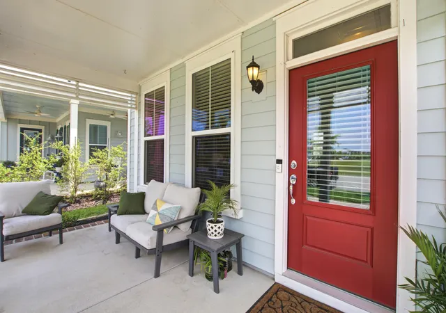 Photo 1 of Single family home for sale at 589 Blueway Ave, Summerville, SC 29486 | MLS# 26018997 | Listing updated on 2026-09-03