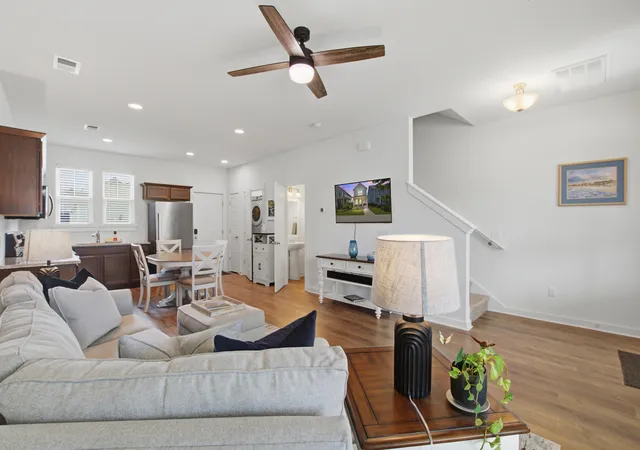 Photo 4 of Single family home for sale at 589 Blueway Ave, Summerville, SC 29486 | MLS# 26018997 | Listing updated on 2026-09-03