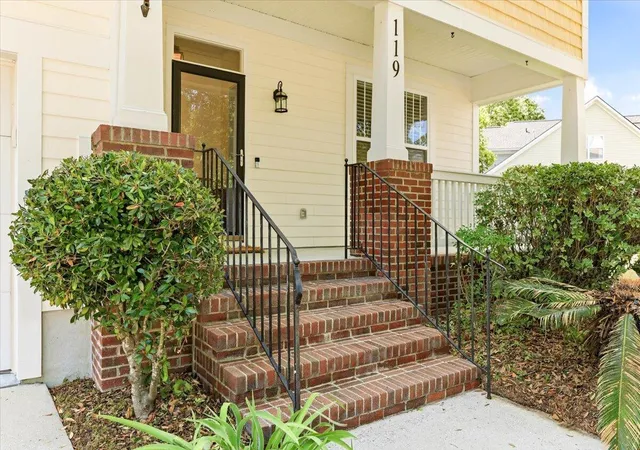 Photo 3 of Single family home for sale at 119 Blackwater Dr, Summerville, SC 29485 | MLS# 26015276 | Listing updated on 2026-09-16