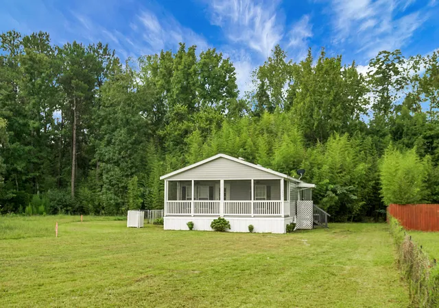 Manufactured home for sale at 2849 Wire Rd, Saint George, SC 29477 | MLS# 26024429