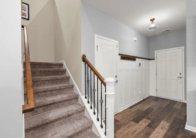 Photo 3 of Single family home for sale at 422 Ambrose Dr, Summerville, SC 29486 | MLS# 26013438 | Listing updated on 2026-10-02
