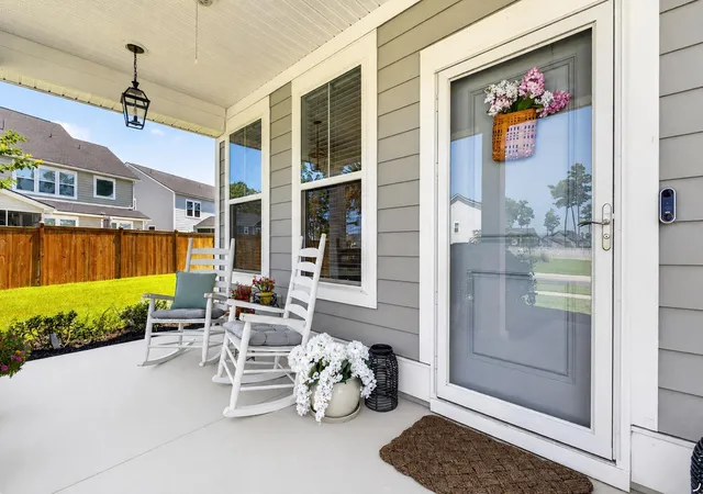 Photo 4 of Single family home for sale at 705 Newbury St, Summerville, SC 29486 | MLS# 26023818 | Listing updated on 2026-09-10