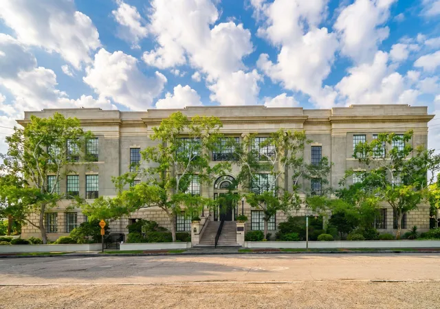 Homes for sale in Charleston, SC | 3 Chisolm St #Unit 204, Charleston, SC 29401 | MLS# 26016374