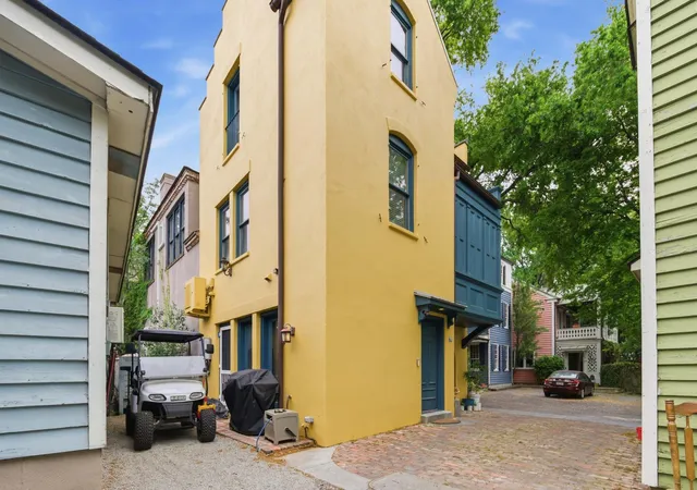 Photo 4 of Townhouse for sale at 26 Catfiddle St, Charleston, SC 29403 | MLS# 26010215 | Listing updated on 2026-06-23
