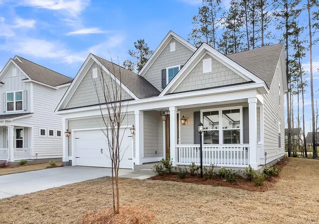 Photo 1 of Single family home for sale at 745 Maynard Ln, Summerville, SC 29486 | MLS# 26012876 | Listing updated on 2026-10-22