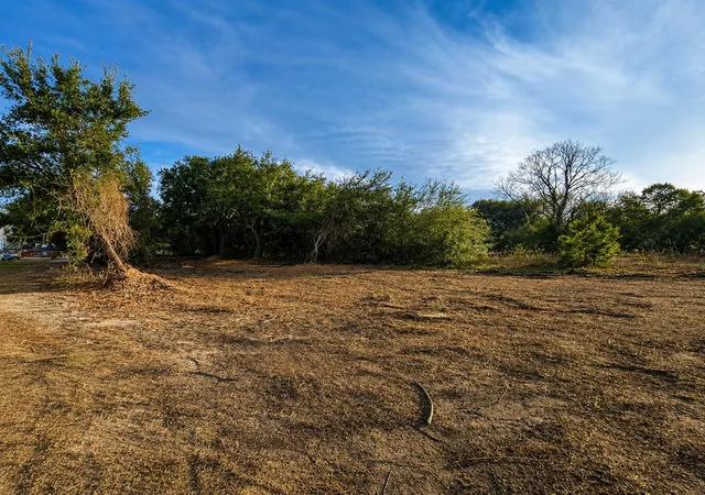 Photo 2 of Land for sale at 2033 Holly Crk Rd, Charleston, SC 29412 | MLS# 26019497 | Listing updated on 2026-08-12
