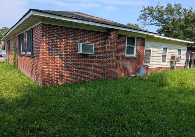 4th image of 1235 Hamlin Rd, Mount Pleasant, SC 29466 | MLS# 26022343