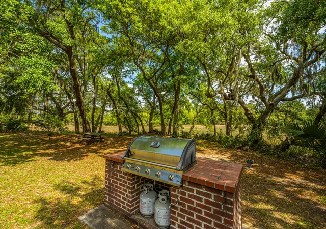 2nd image of 130 River Lndg Dr, Daniel Island, SC 29492