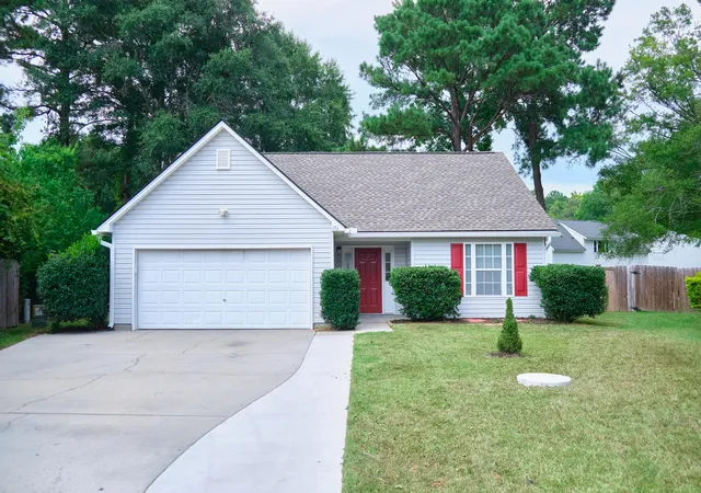 Photo 1 of Single family home for sale at 103 Betsy Ln, Summerville, SC 29486 | MLS# 26022024 | Listing updated on 2026-09-17