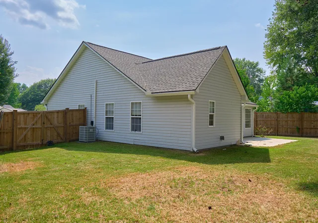 Photo 3 of Single family home for sale at 103 Betsy Ln, Summerville, SC 29486 | MLS# 26022024 | Listing updated on 2026-09-17