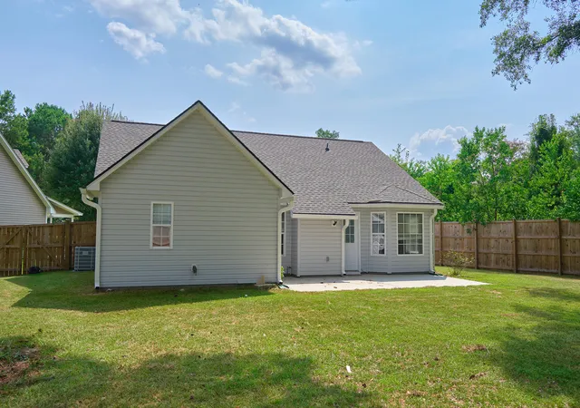 Photo 4 of Single family home for sale at 103 Betsy Ln, Summerville, SC 29486 | MLS# 26022024 | Listing updated on 2026-09-17