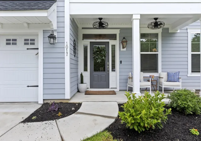 4th image of 1017 Saltwater Cir, Johns Island, SC 29455 | MLS# 26008400