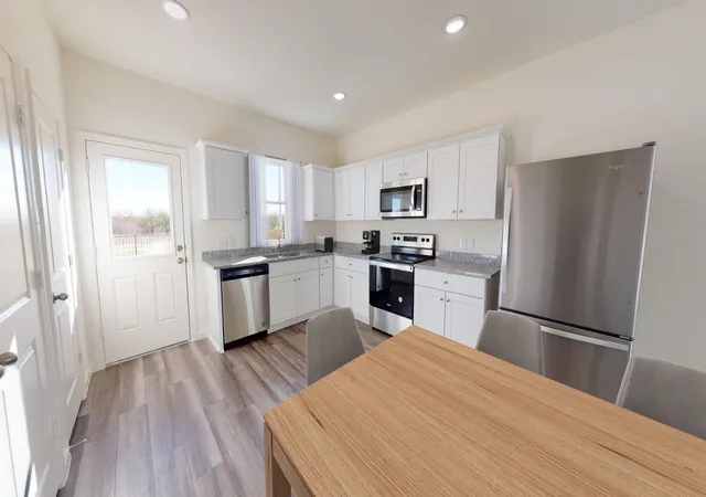 Photo 3 of Sale Pending at 5301 Cottage Landing Dr, Summerville, SC 29485 | MLS# 26021233 | Listing updated on 2026-08-04
