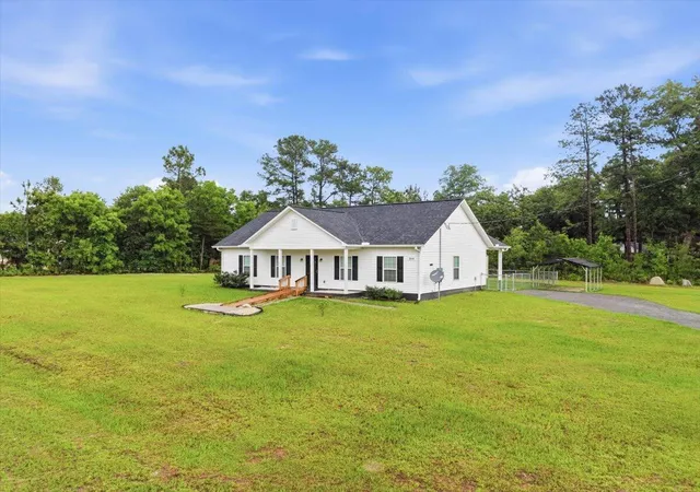 Photo 2 of Single family home for sale at 164 Miracle Dr, Eutawville, SC 29048 | MLS# 26015716 | Listing updated on 2026-07-09
