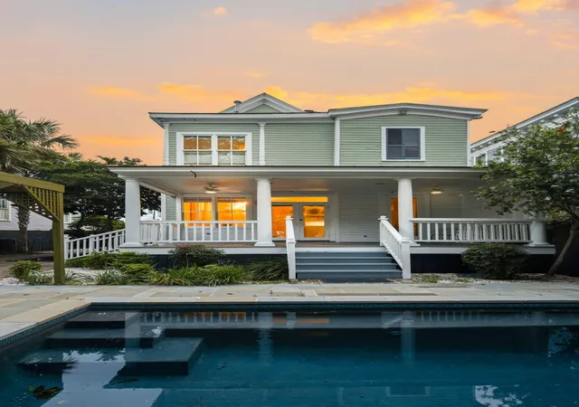 Photo 4 of Single family home for sale at 6 Rutledge Ave, Charleston, SC 29401 | MLS# 26022521 | Listing updated on 2026-10-07