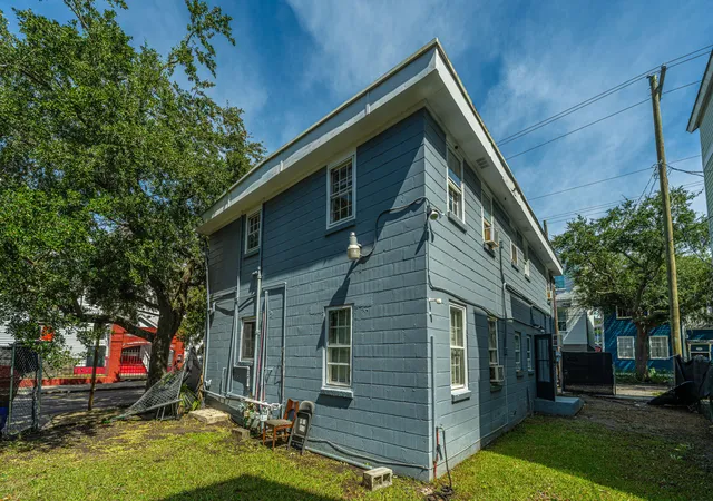 3rd image of 113 America St, Charleston, SC 29403