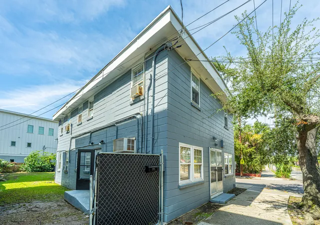 4th image of 113 America St, Charleston, SC 29403