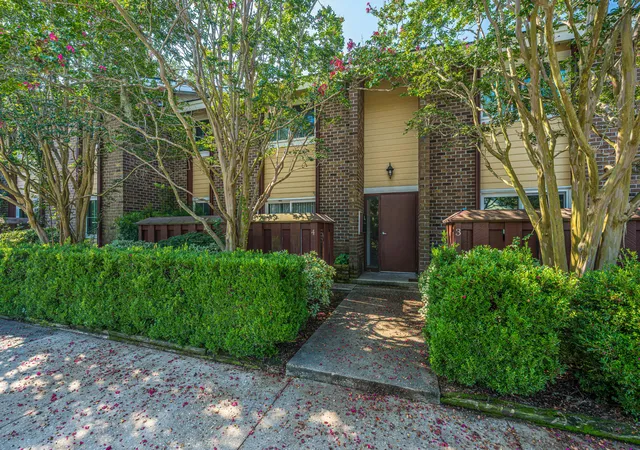1st image of 753 Ashdale Dr #Apt 4, Charleston, SC 29407 | MLS# 26023672