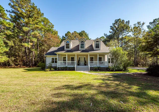 Photo 1 of Single family home for sale at 5950 Lowell Reed Rd, Ravenel, SC 29470 | MLS# 26014461 | Listing updated on 2026-09-08