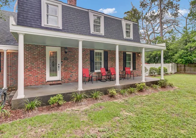Photo 3 of Single family home for sale at 108 Tea Farm Rd, Summerville, SC 29483 | MLS# 26020368 | Listing updated on 2026-09-12