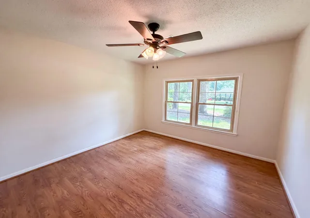 Photo 3 of Sale Pending at 305 Red Fox Run, Summerville, SC 29485 | MLS# 26020794 | Listing updated on 2026-09-04