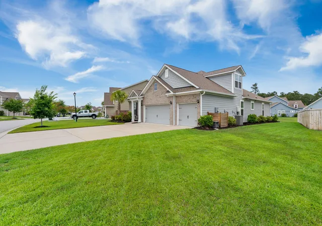 Photo 2 of Single family home for sale at 532 Fern Tree Dr, Summerville, SC 29486 | MLS# 26013437 | Listing updated on 2026-09-09
