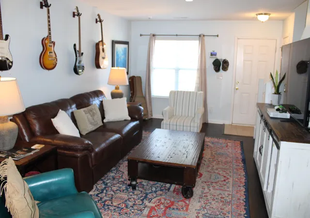 Photo 4 of Townhouse for sale at 341 Kelsey Blvd, Charleston, SC 29492 | MLS# 25028572 | Listing updated on 2026-08-12