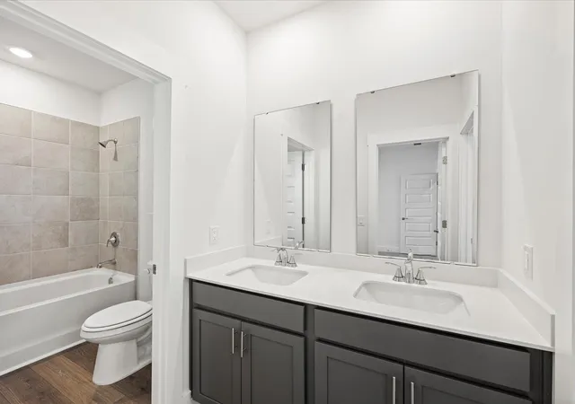 Photo 4 of Single family home for sale at 375 Calm Water Way, Summerville, SC 29486 | MLS# 26019739 | Listing updated on 2026-08-29