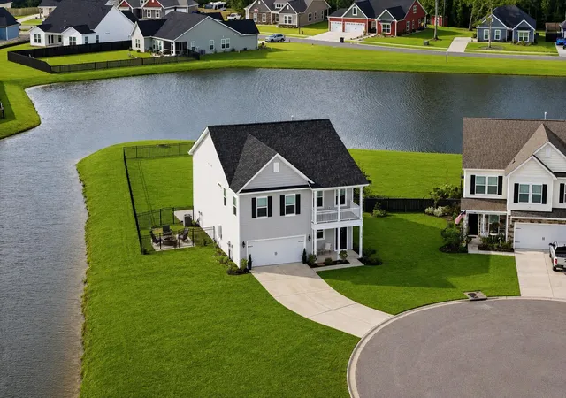 Photo 2 of Single family home for sale at 118 Jesup Ct, Ridgeville, SC 29472 | MLS# 26024315 | Listing updated on 2026-09-04