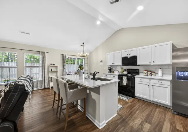2nd image of 5252 Copley Cir, Summerville, SC 29485 | MLS# 26010131