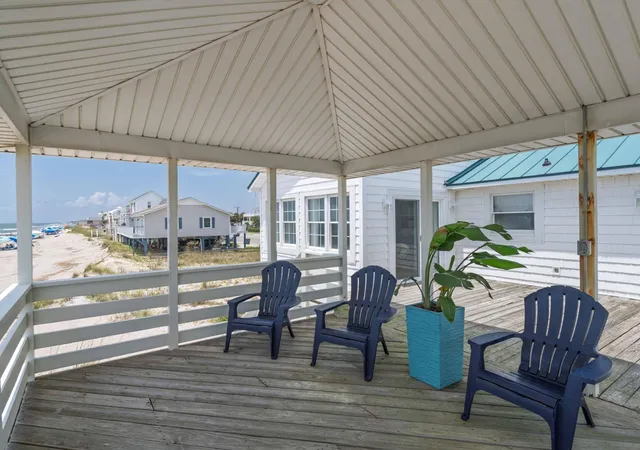 Photo 4 of Single family home for sale at 134 Palmetto Blvd, Edisto Island, SC 29438 | MLS# 26021252 | Listing updated on 2026-08-29