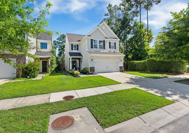 Photo 2 of Single family home for sale at 441 Whispering Breeze Ln, Summerville, SC 29486 | MLS# 26017915 | Listing updated on 2026-09-09
