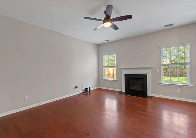 Photo 4 of Single family home for sale at 441 Whispering Breeze Ln, Summerville, SC 29486 | MLS# 26017915 | Listing updated on 2026-09-09