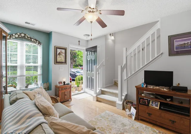3rd image of 8124 Shadow Oak Dr, North Charleston, SC 29406 | MLS# 26013540