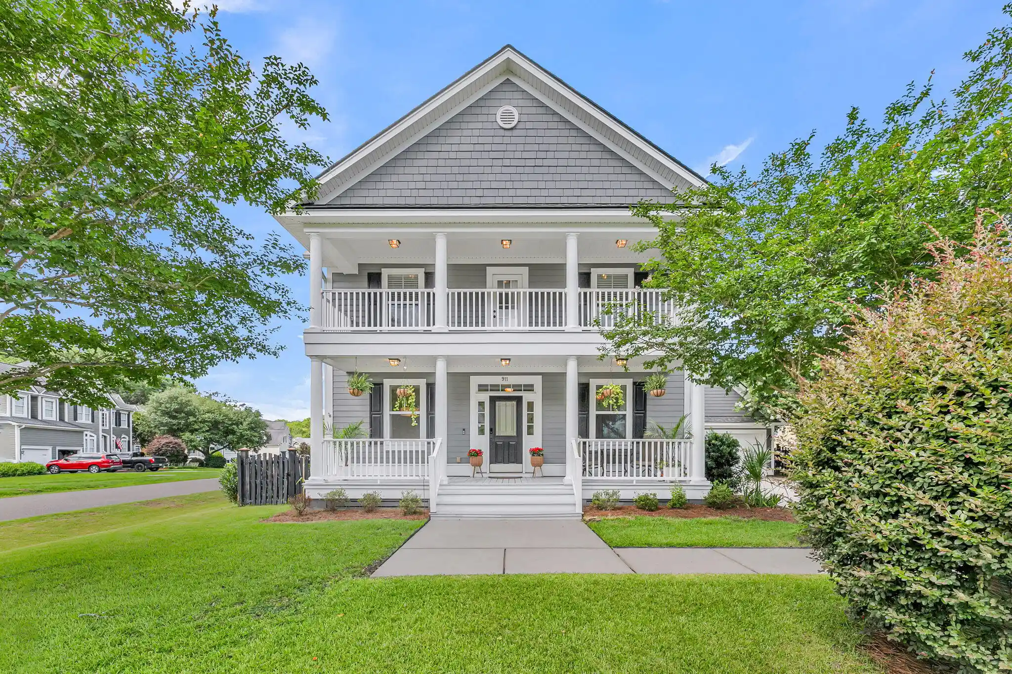 Photo 1 of Single family home for sale at 911 Hunt Clb Run, Charleston, SC 29414 | MLS# 26028458 | Listing updated on 2026-10-29