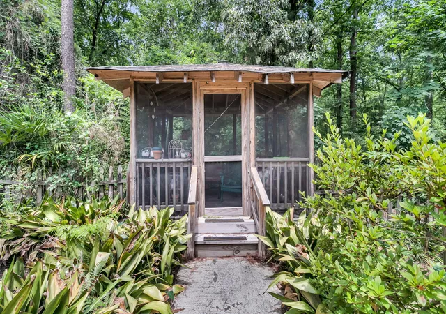 3rd image of 360 W Smith St, Summerville, SC 29485 | MLS# 26016944