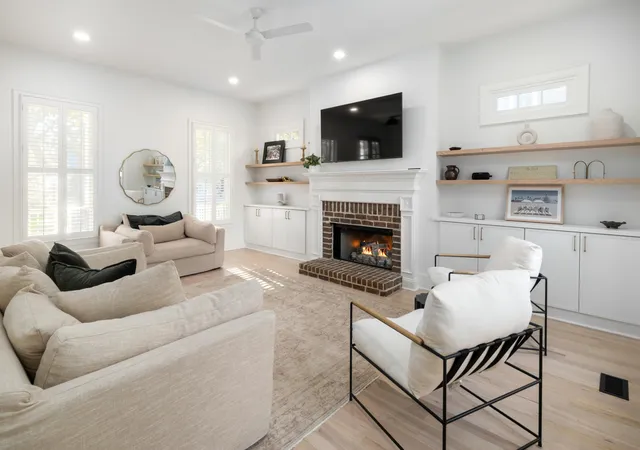 Photo 4 of Single family home for sale at 283 Beresford Creek St, Charleston, SC 29492 | MLS# 26024264 | Listing updated on 2026-08-27