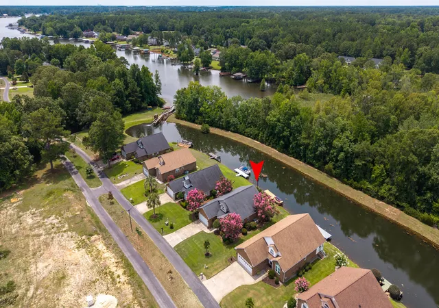Homes for sale in Manning, SC | 85 Ridge Lake Dr, Manning, SC 29102 | MLS# 26019417