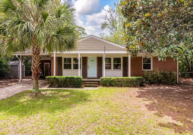 Photo 1 of Single family home for sale at 1842 Gippy Ln, Charleston, SC 29407 | MLS# 26022552 | Listing updated on 2026-09-08