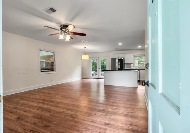 Photo 3 of Single family home for sale at 1842 Gippy Ln, Charleston, SC 29407 | MLS# 26022552 | Listing updated on 2026-09-08